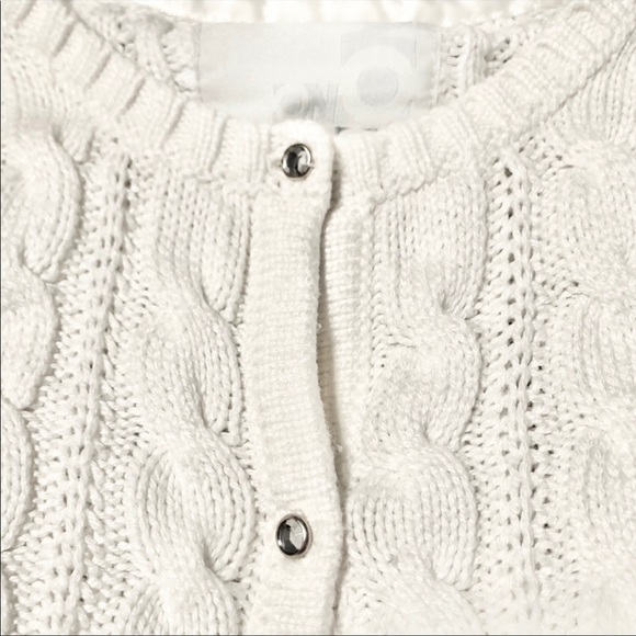 Girl’s Old Navy Jeweled Button Cable Knit Cardigan Size XS 4/5 - Picture 10 of 10